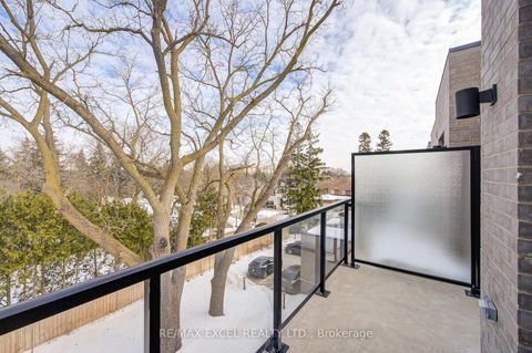 Photo 32 at 26 - 51 Winlock Park, Newtonbrook East, Toronto