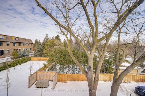 Photo 35 at 26 - 51 Winlock Park, Newtonbrook East, Toronto