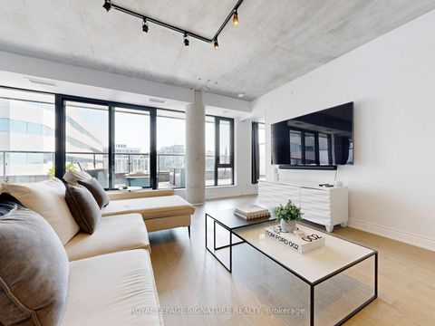 Photo 2 at 1105 - 608 Richmond Street W, Waterfront Communities C1, Toronto