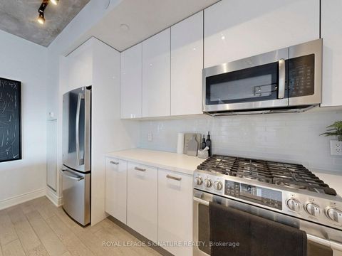 Photo 7 at 1105 - 608 Richmond Street W, Waterfront Communities C1, Toronto