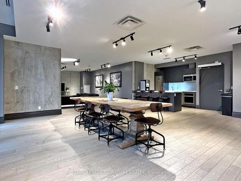 Photo 38 at 1105 - 608 Richmond Street W, Waterfront Communities C1, Toronto