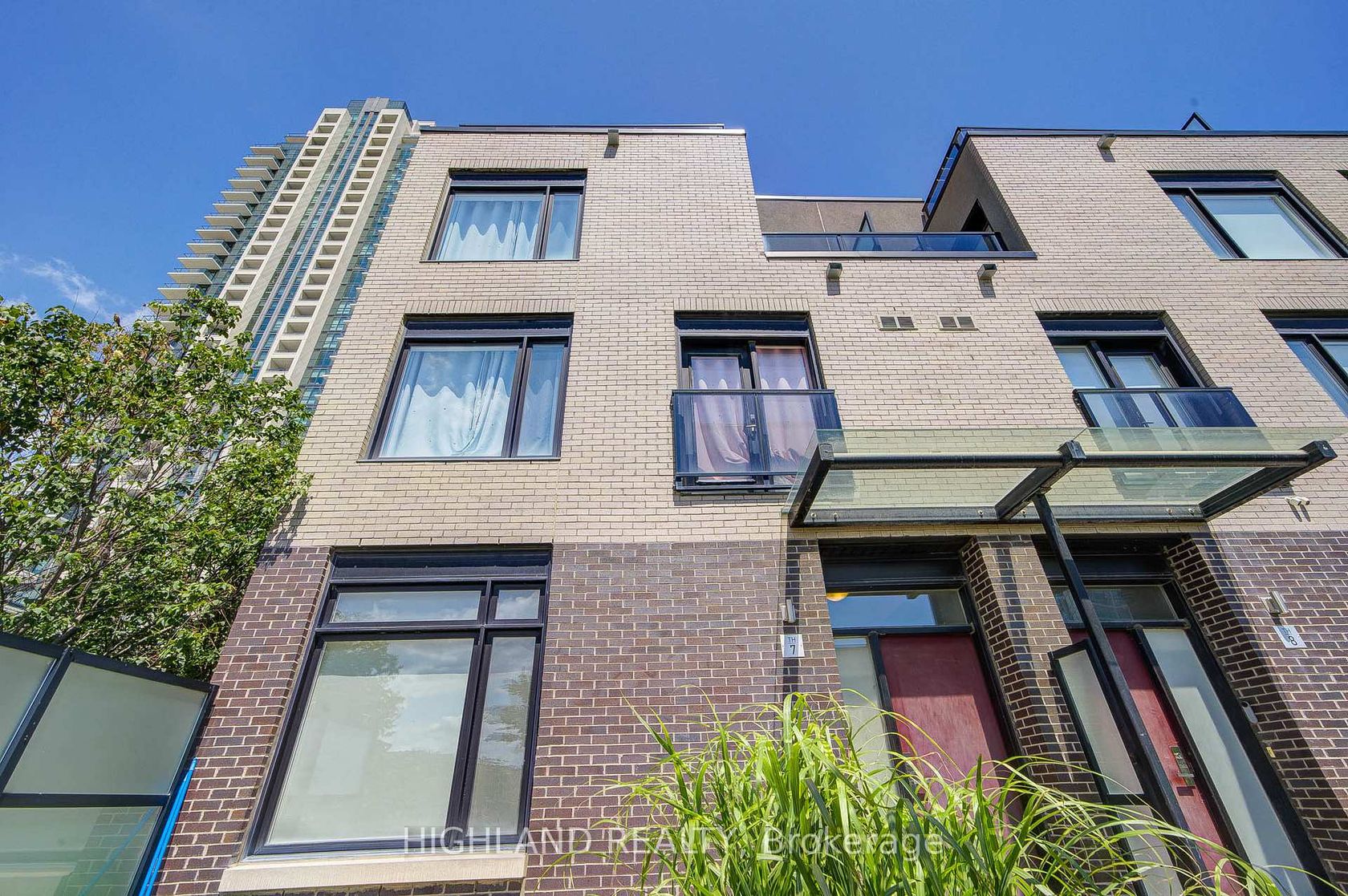 7 - 4030 Parkside Village Drive, City Centre, Mississauga 