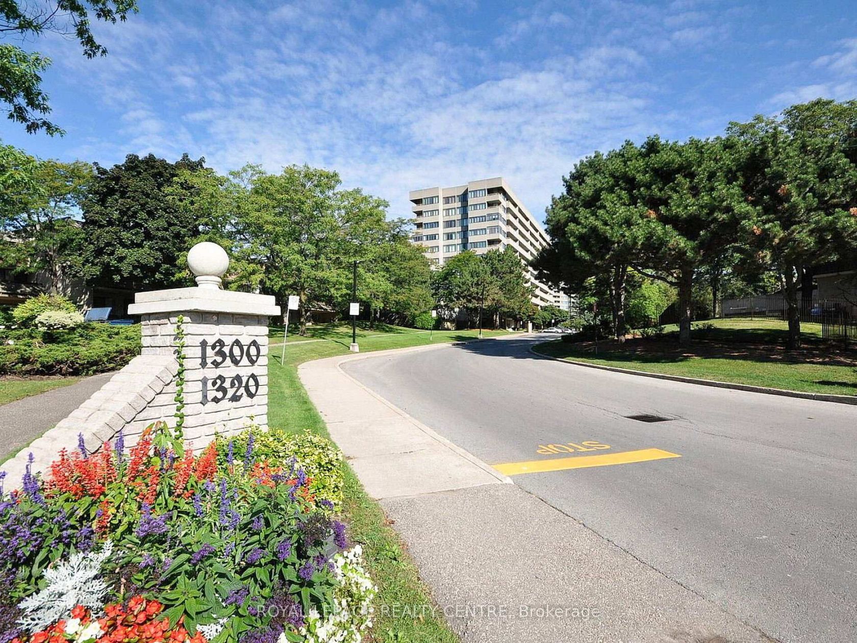 709 - 1320 Mississauga Valley Boulevard, Mississauga Valleys, Mississauga 
