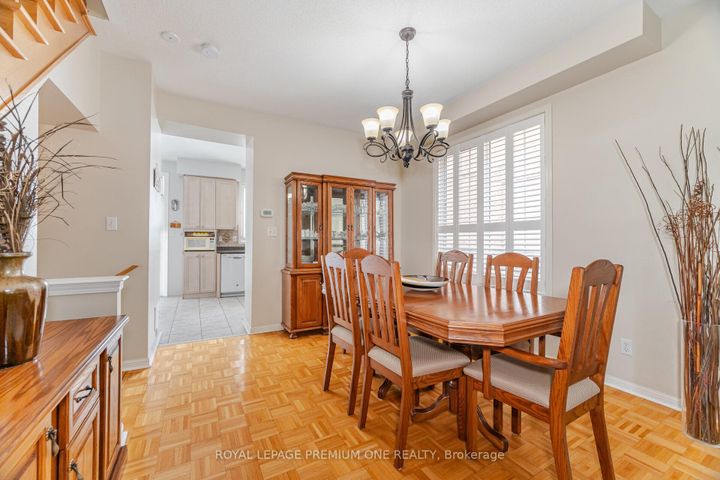 Photo 12 at 21 Ocean Avenue, Vellore Village, Vaughan