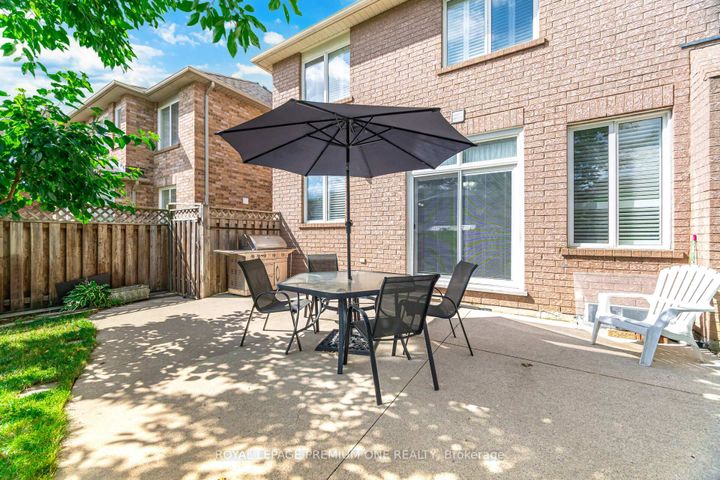 Photo 40 at 21 Ocean Avenue, Vellore Village, Vaughan
