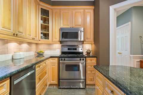 Photo 8 at 16 - 2303 HILL RIDGE Court, WT West Oak Trails, Oakville