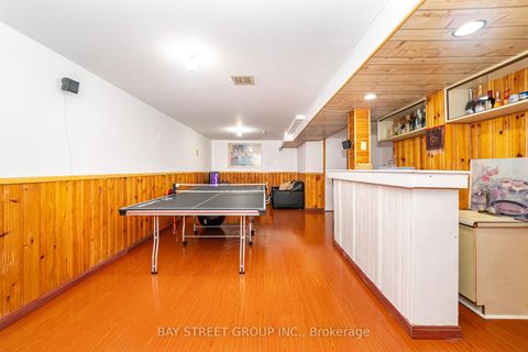 Photo 24 at 61 Mabley Crescent, Lakeview Estates, Vaughan
