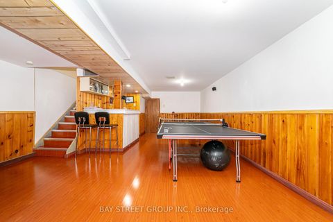 Photo 25 at 61 Mabley Crescent, Lakeview Estates, Vaughan