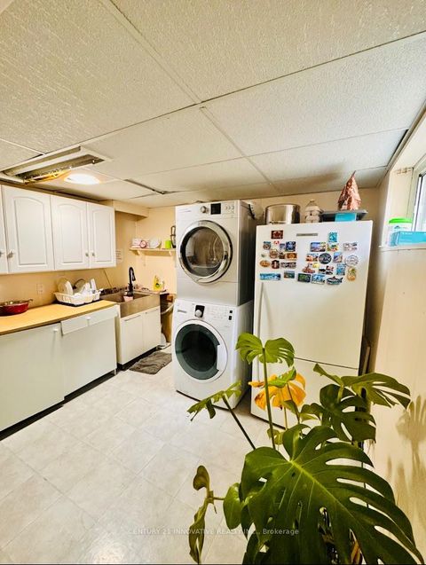 Photo 5 at 49 Slan Avenue, Morningside, Toronto