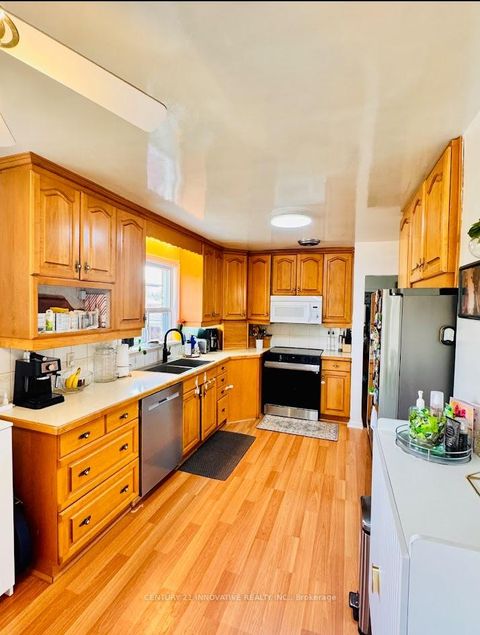 Photo 15 at 49 Slan Avenue, Morningside, Toronto