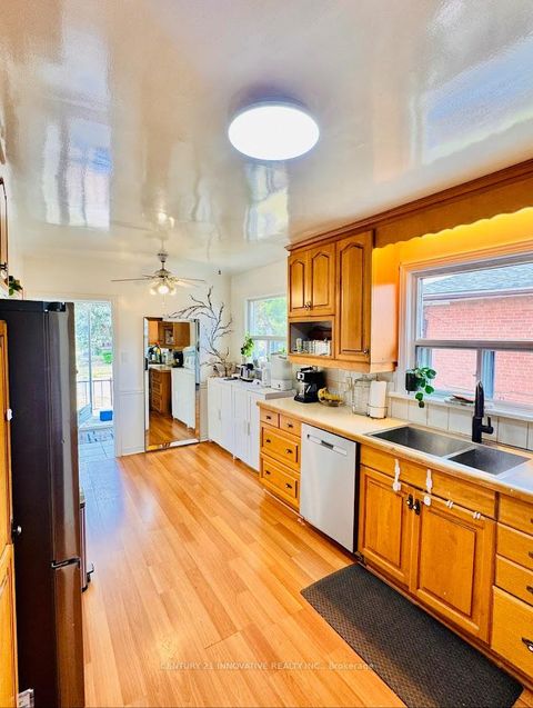 Photo 16 at 49 Slan Avenue, Morningside, Toronto