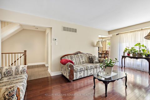 Photo 2 at 17 - 1051 Sandhurst Circle, Agincourt North, Toronto
