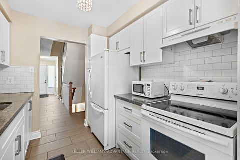 Photo 12 at 17 - 1051 Sandhurst Circle, Agincourt North, Toronto