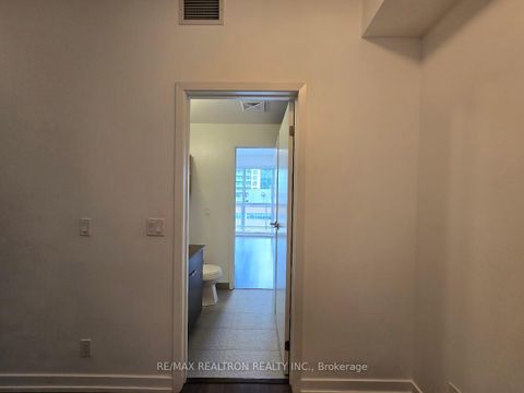 Photo 17 at 803 - 89 Dunfield Avenue, Mount Pleasant West, Toronto
