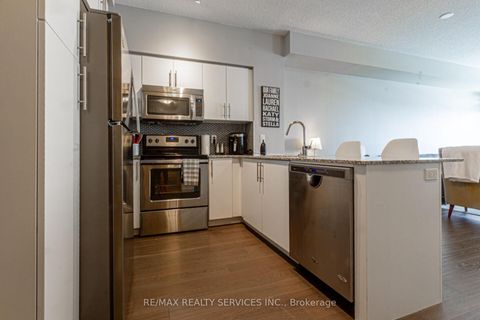 Photo 13 at 1507 - 65 Speers Road, QE Queen Elizabeth, Oakville
