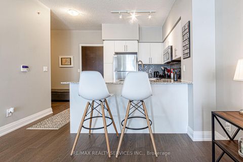Photo 14 at 1507 - 65 Speers Road, QE Queen Elizabeth, Oakville