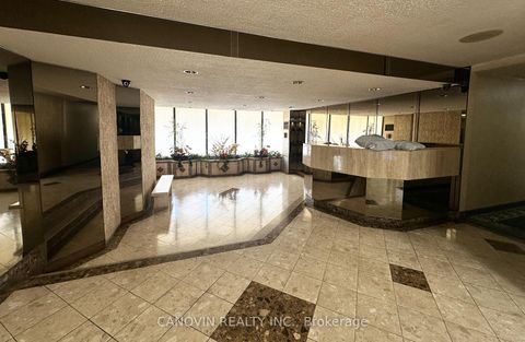 Photo 2 at 310 - 205 Hilda Avenue, Newtonbrook West, Toronto