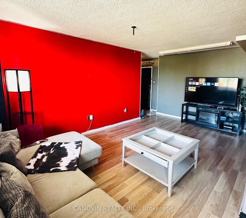 Photo 8 at 310 - 205 Hilda Avenue, Newtonbrook West, Toronto