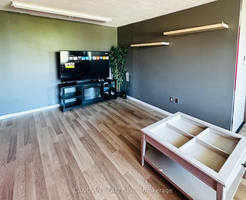 Photo 9 at 310 - 205 Hilda Avenue, Newtonbrook West, Toronto