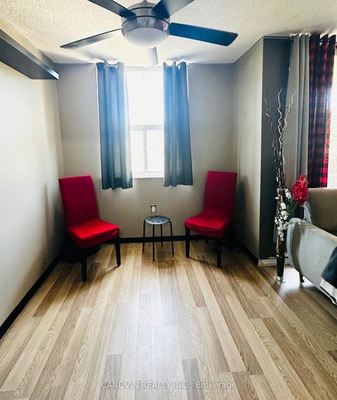 Photo 10 at 310 - 205 Hilda Avenue, Newtonbrook West, Toronto