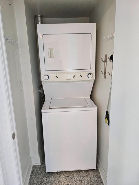 Photo 8 at 2606 - 18 Harrison Garden Boulevard, Willowdale East, Toronto