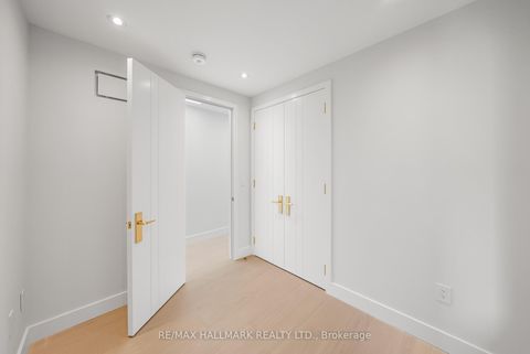 Photo 35 at 16A Kenrae Road, Leaside, Toronto