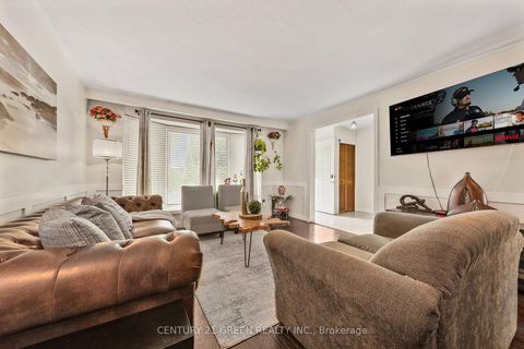 Photo 6 at 37 Rubydale Gardens, Humber Summit, Toronto