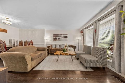 Photo 7 at 37 Rubydale Gardens, Humber Summit, Toronto
