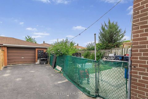 Photo 31 at 37 Rubydale Gardens, Humber Summit, Toronto