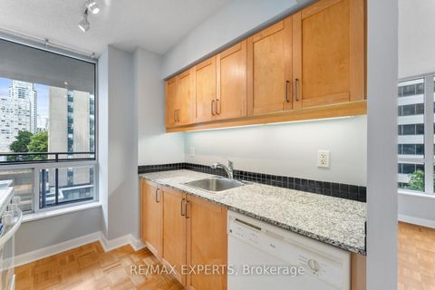 Photo 13 at 510 - 33 Sheppard Avenue E, Willowdale East, Toronto