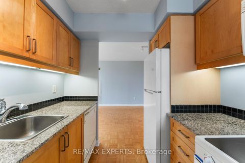 Photo 16 at 510 - 33 Sheppard Avenue E, Willowdale East, Toronto