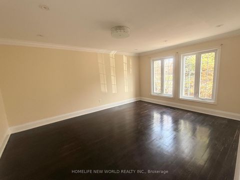 Photo 13 at 2 Gatewood Court, Bayview Hill, Richmond Hill