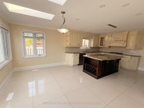 Photo 15 at 2 Gatewood Court, Bayview Hill, Richmond Hill