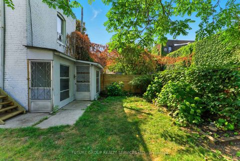 Photo 36 at 10 Borden Street, University, Toronto