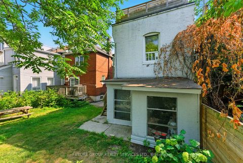Photo 37 at 10 Borden Street, University, Toronto