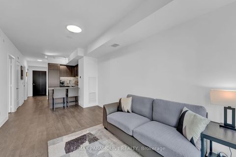 Photo 5 at 418 - 101 Erskine Avenue, Mount Pleasant West, Toronto