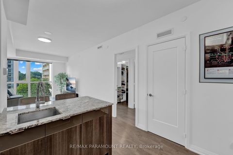 Photo 11 at 418 - 101 Erskine Avenue, Mount Pleasant West, Toronto