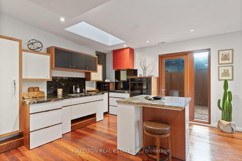 Photo 6 at 32 Regal Road, Wychwood, Toronto
