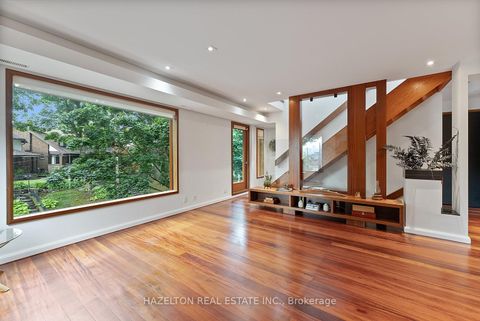 Photo 12 at 32 Regal Road, Wychwood, Toronto
