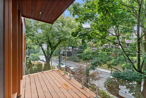Photo 17 at 32 Regal Road, Wychwood, Toronto