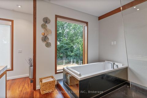 Photo 28 at 32 Regal Road, Wychwood, Toronto