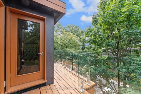 Photo 32 at 32 Regal Road, Wychwood, Toronto