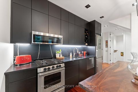 Photo 37 at 32 Regal Road, Wychwood, Toronto