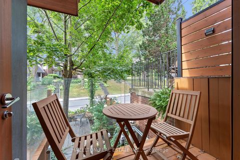 Photo 43 at 32 Regal Road, Wychwood, Toronto