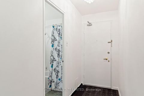Photo 11 at 203 - 575 Avenue Road, St. Clair, Toronto