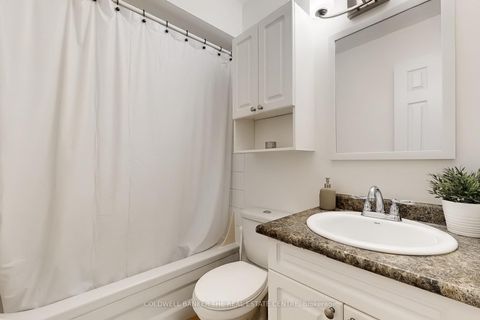 Photo 19 at 195 Milestone Crescent, Aurora Village, Aurora Photo 19 at 195 Milestone Crescent, Aurora Village, Aurora