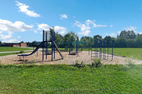 Photo 33 at 195 Milestone Crescent, Aurora Village, Aurora Photo 33 at 195 Milestone Crescent, Aurora Village, Aurora