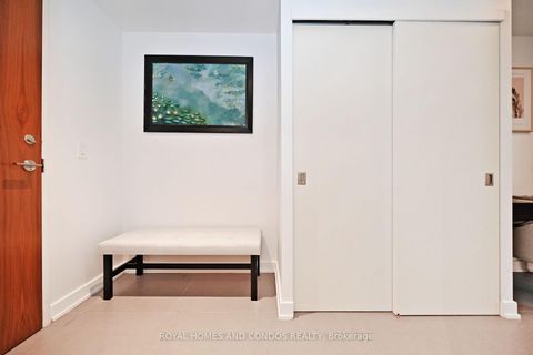 Photo 3 at 212 - 3 Market Street, Waterfront Communities C8, Toronto