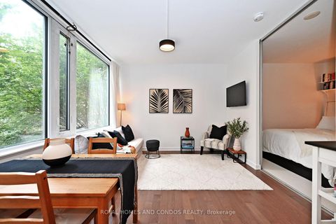 Photo 8 at 212 - 3 Market Street, Waterfront Communities C8, Toronto