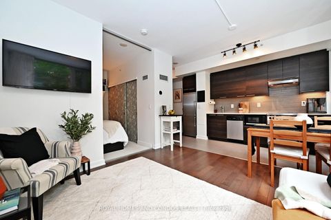 Photo 13 at 212 - 3 Market Street, Waterfront Communities C8, Toronto